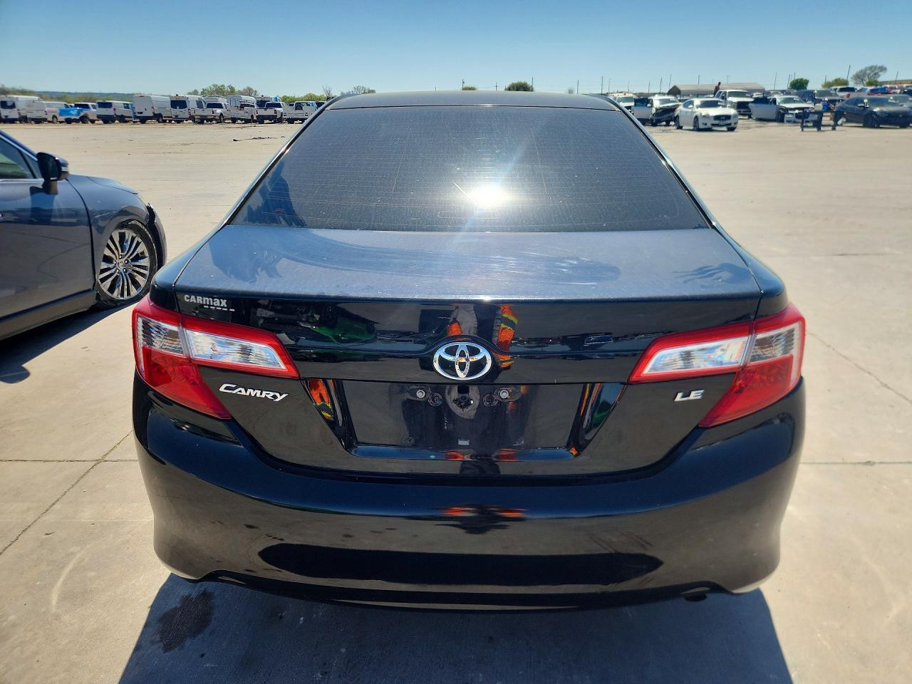 2013 Toyota Camry Le - Фото 6