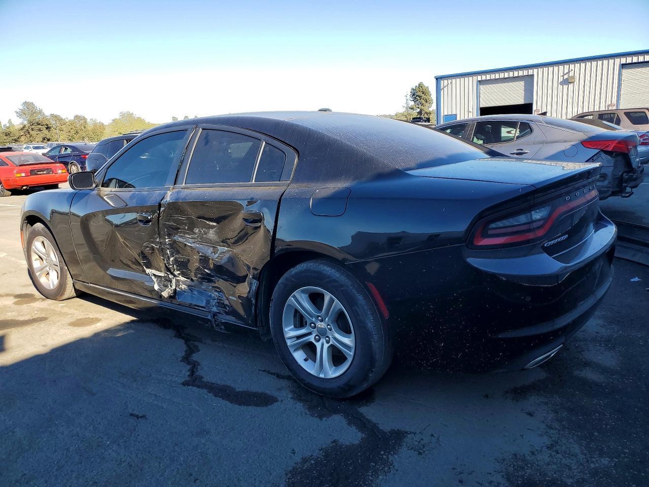 2022 Dodge Charger Sxt - Image 2