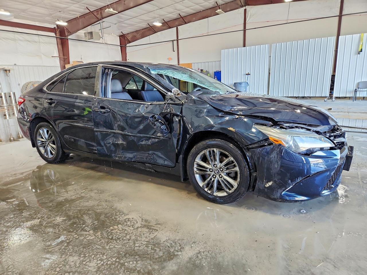 2017 Toyota Camry - Фото 4
