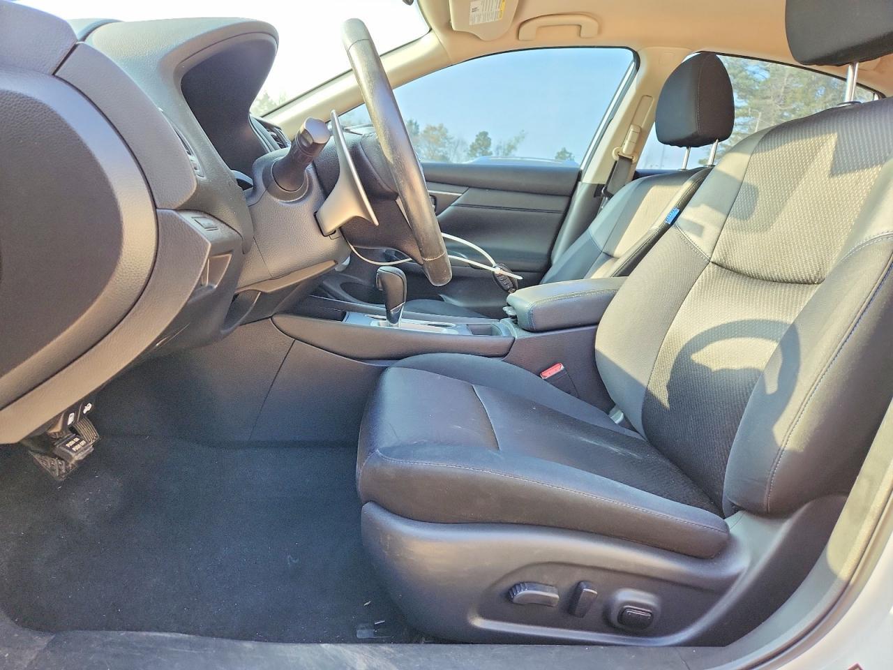 2017 Nissan Altima 2.5 Sr - Image 7