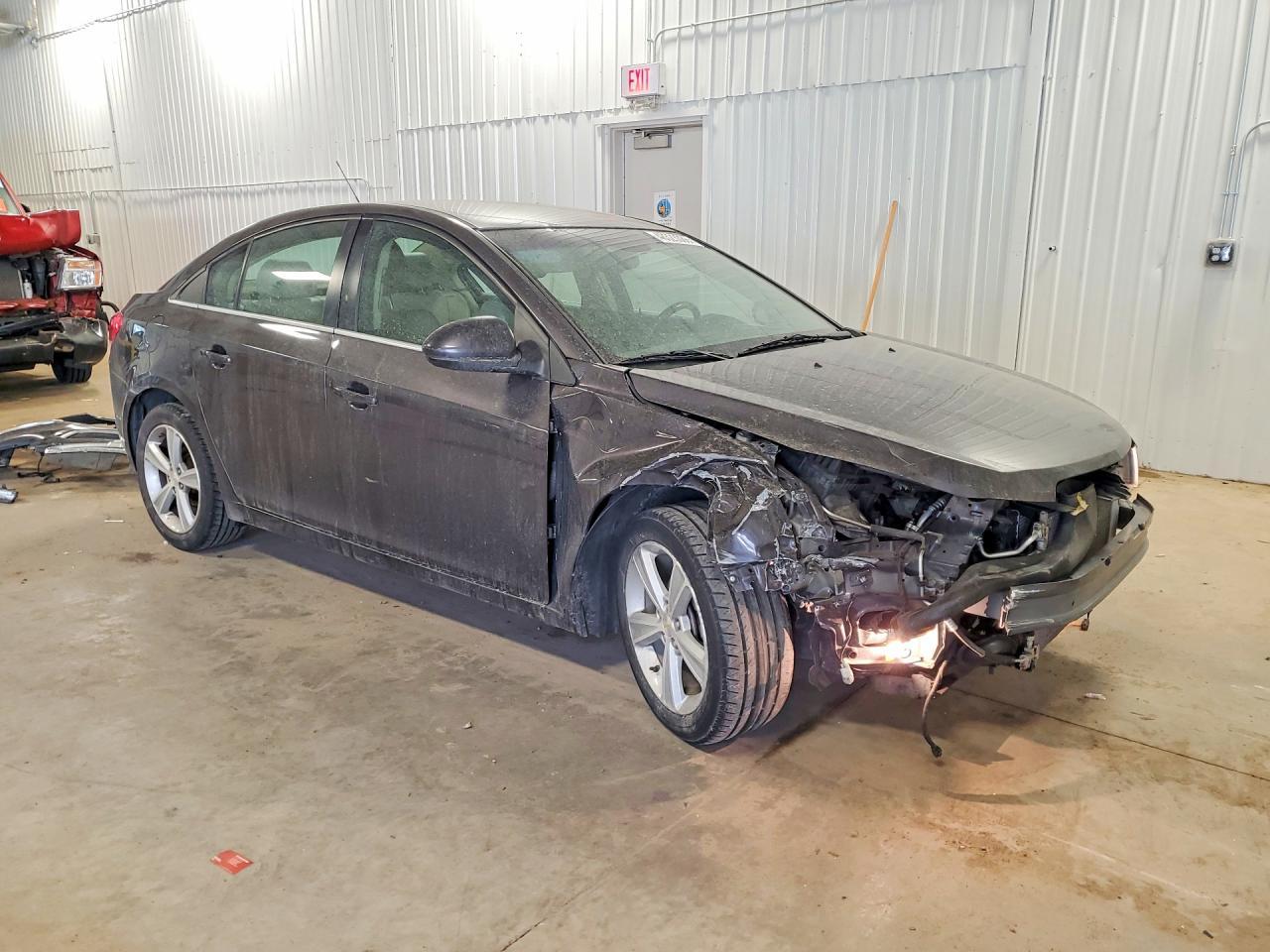 2015 Chev Cruze - Image 4