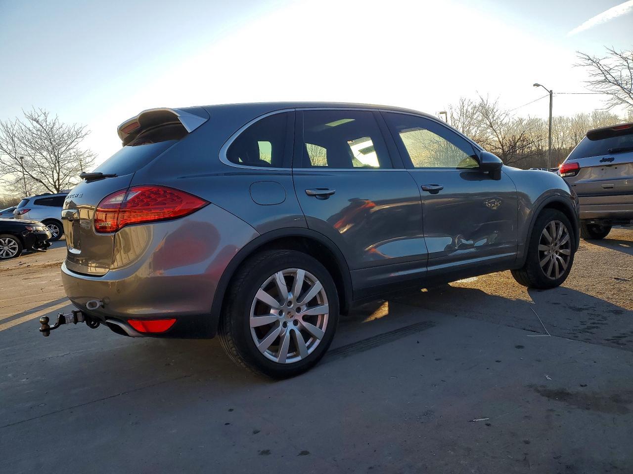 2014 Pors 2014 Porsche Cayenne V6 Platinum - Фото 3