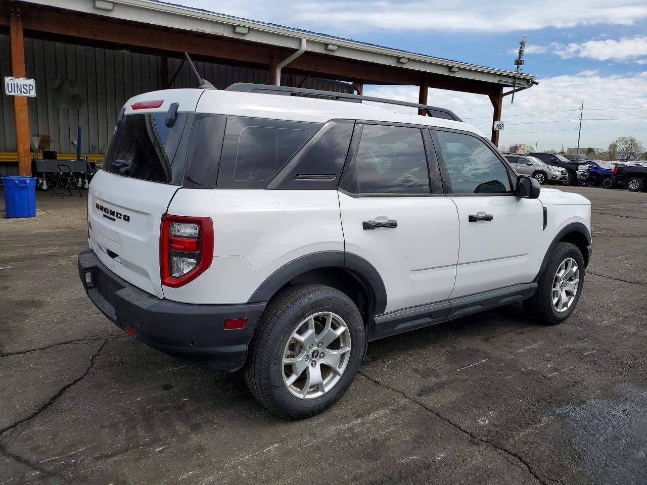 2022 Ford Bronco Sport - Image 3