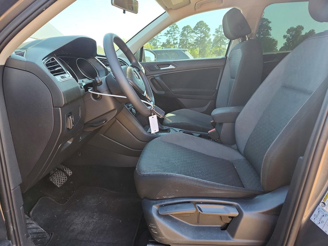 2021 Volkswagen Tiguan S - Фото 7