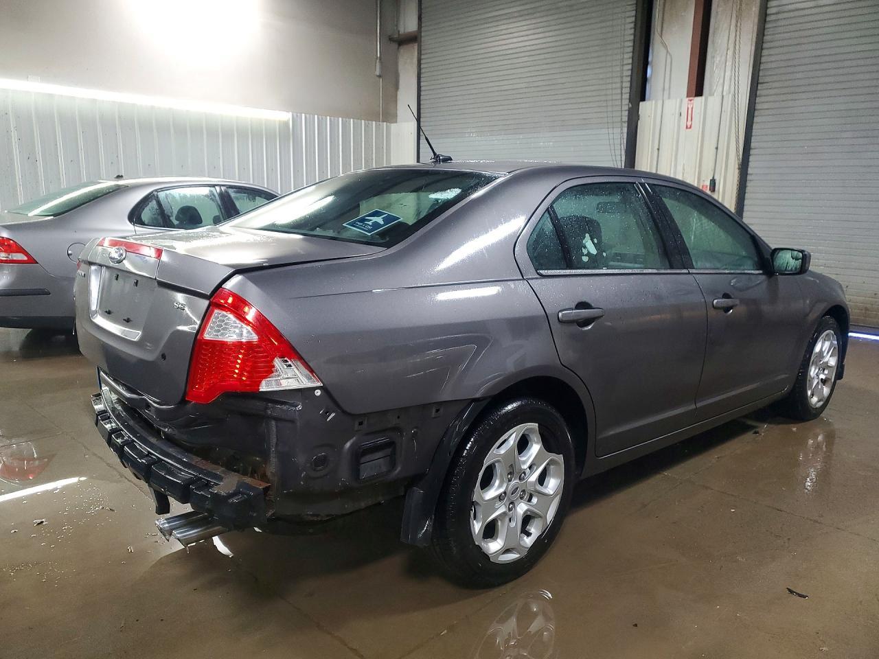 2011 Ford Fusion Se - Фото 3