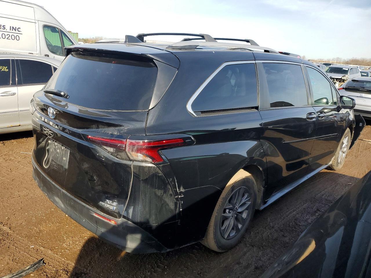 2023 Toyota Sienna Xle 8-Passenger - Фото 3