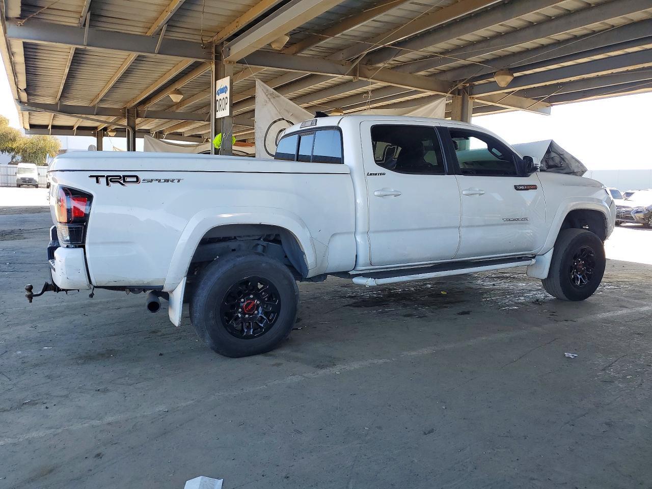 2016 Toyota Tacoma Trd Sport - Фото 3