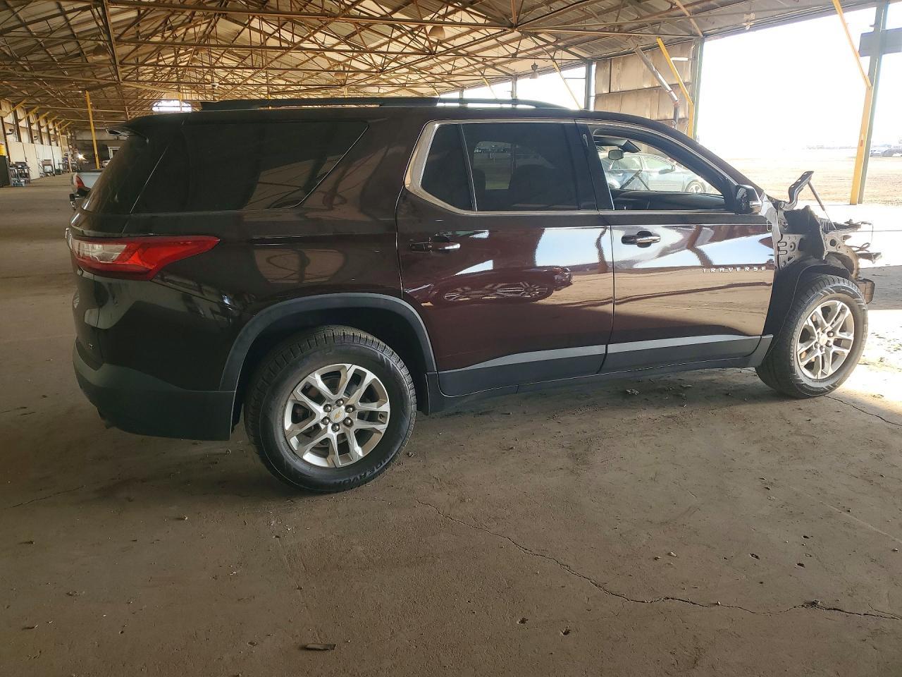 2021 Chevrolet Traverse Lt - Фото 3
