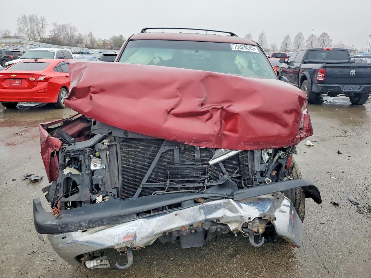 2001 Chevrolet Suburban C1500 - Image 5