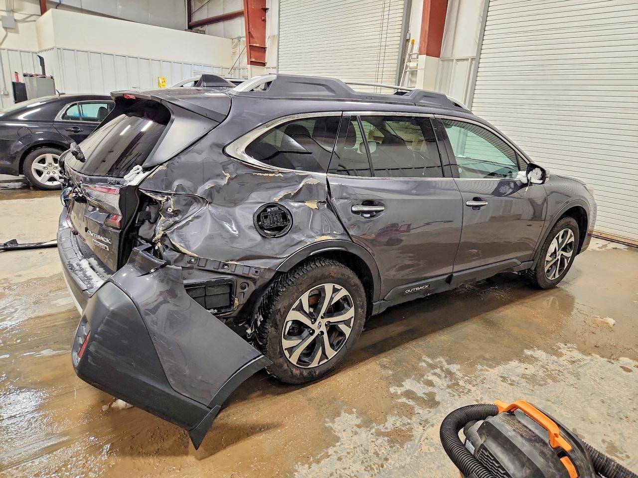 2020 Subaru Outback Touring - Фото 3