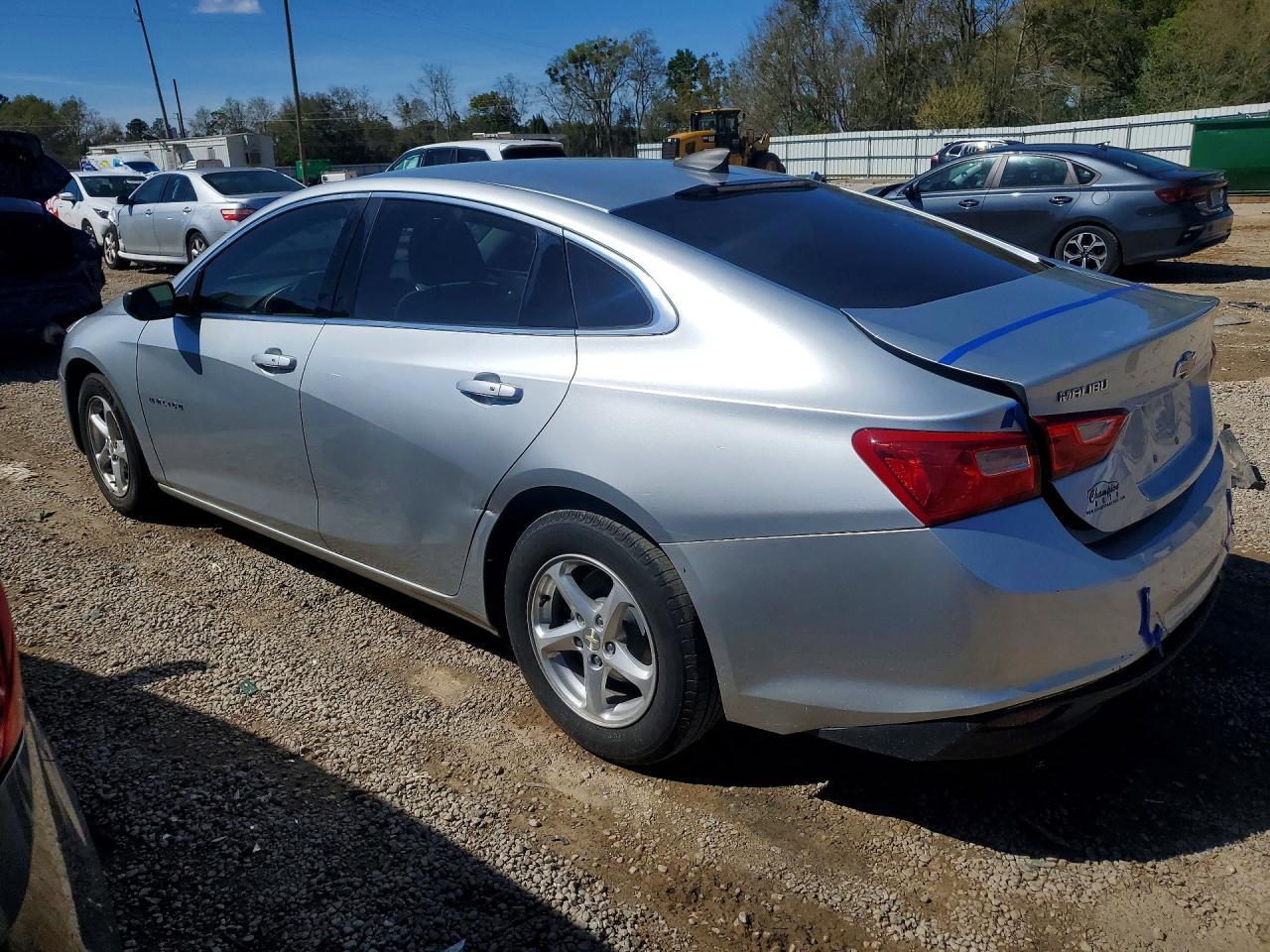 2018 Chevrolet Malibu Ls - Image 2