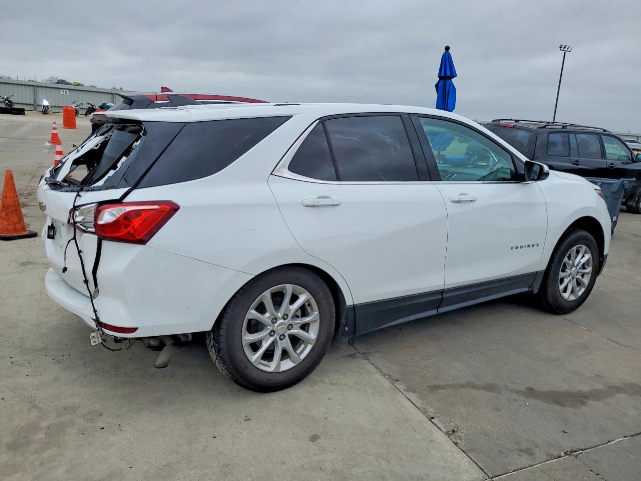 2019 Chevrolet Equinox Lt - Image 3