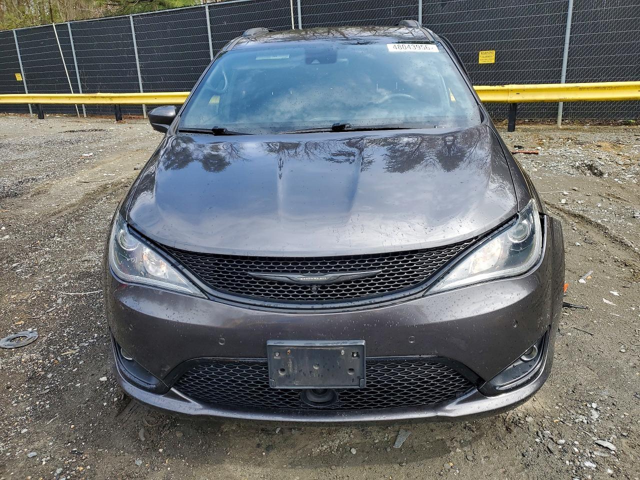 2018 Chrysler Pacifica Touring L Plus - Фото 5