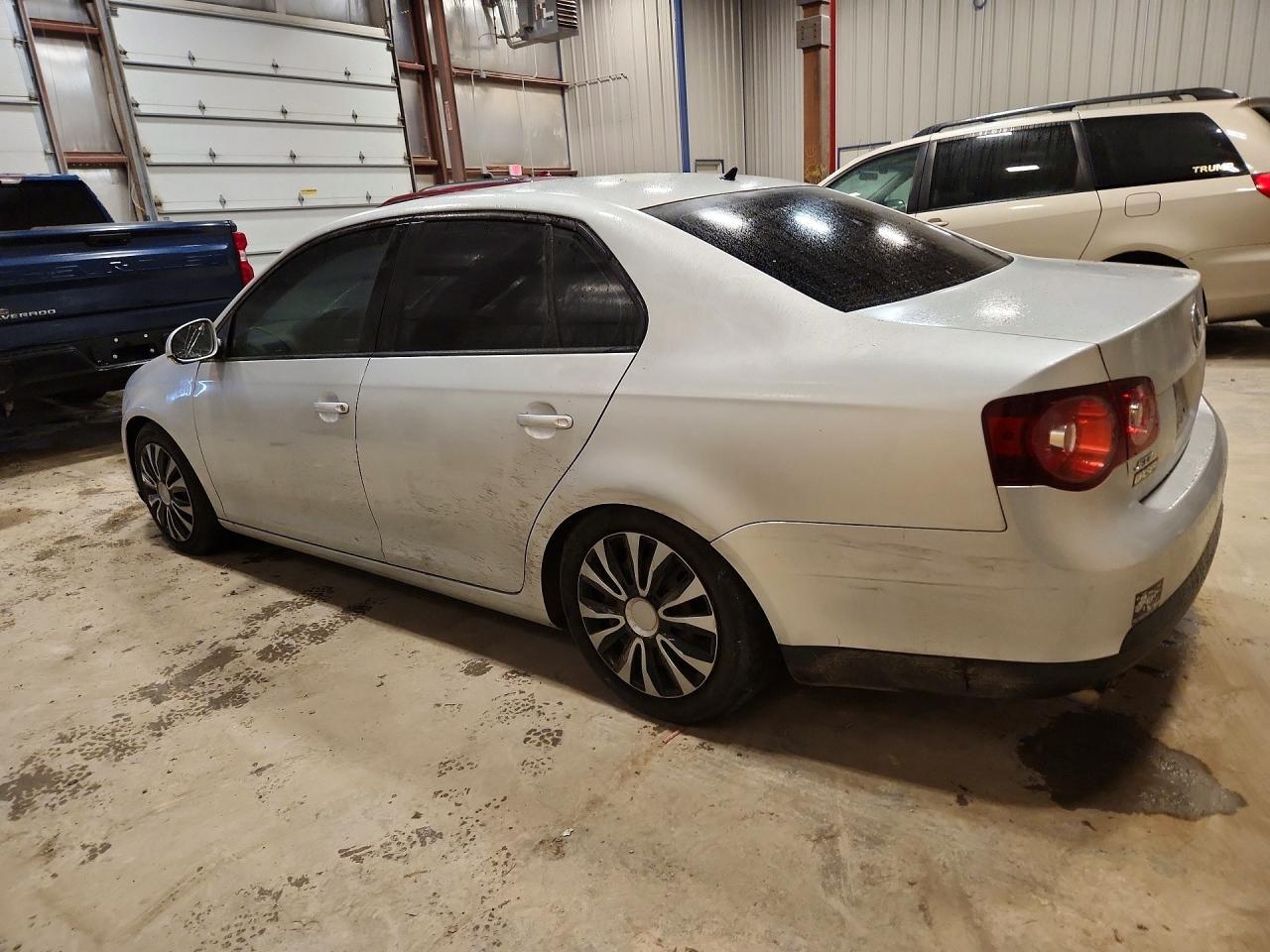 2009 Volkswagen Jetta S - Фото 2