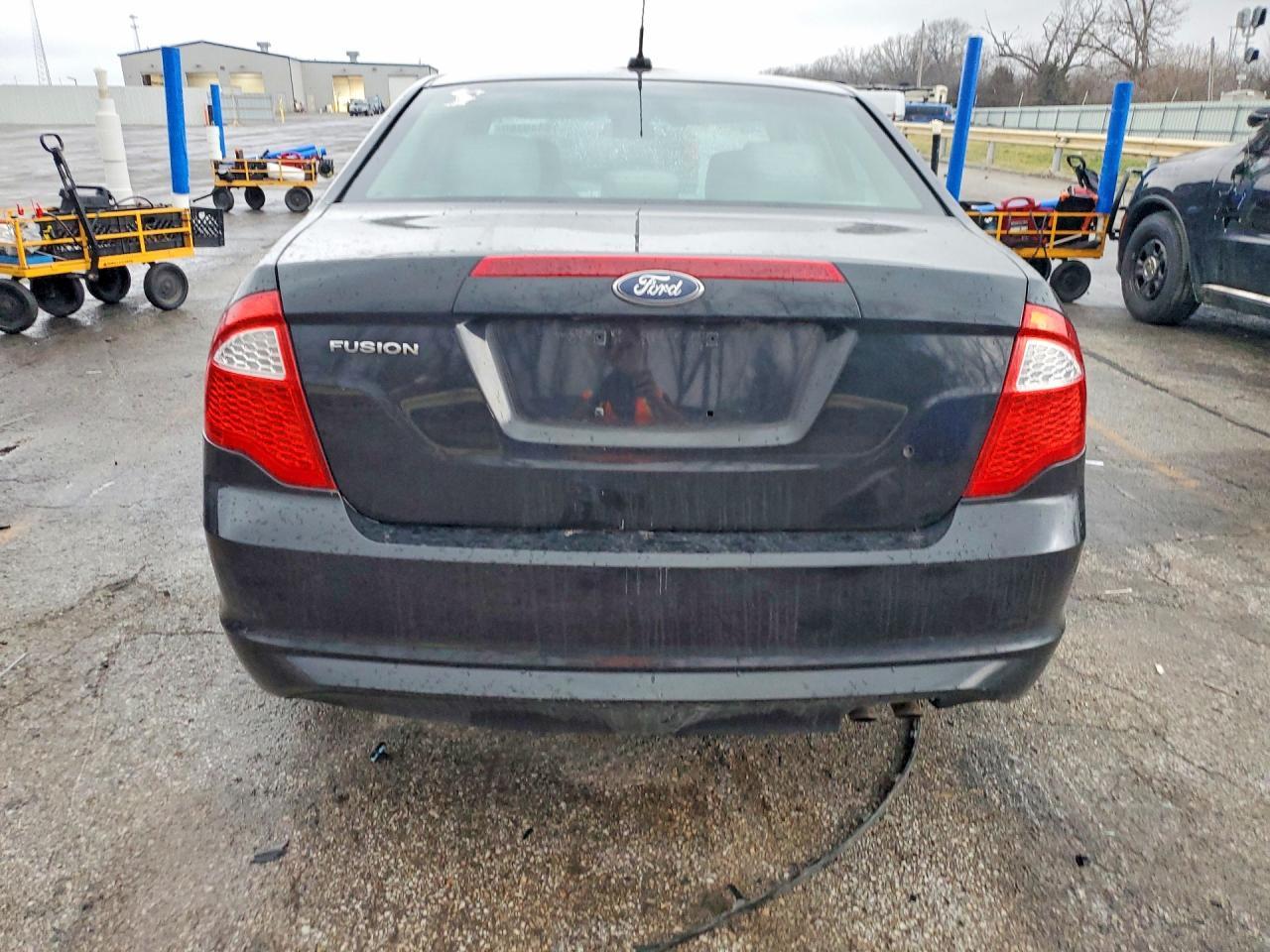 2011 Ford Fusion S - Image 6