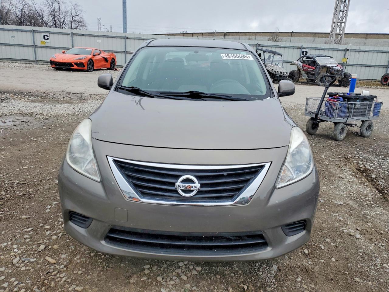 2014 Nissan Versa S - Фото 5