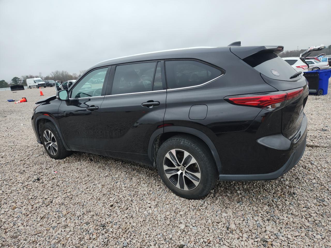 2021 Toyota Highlander Xle - Фото 2