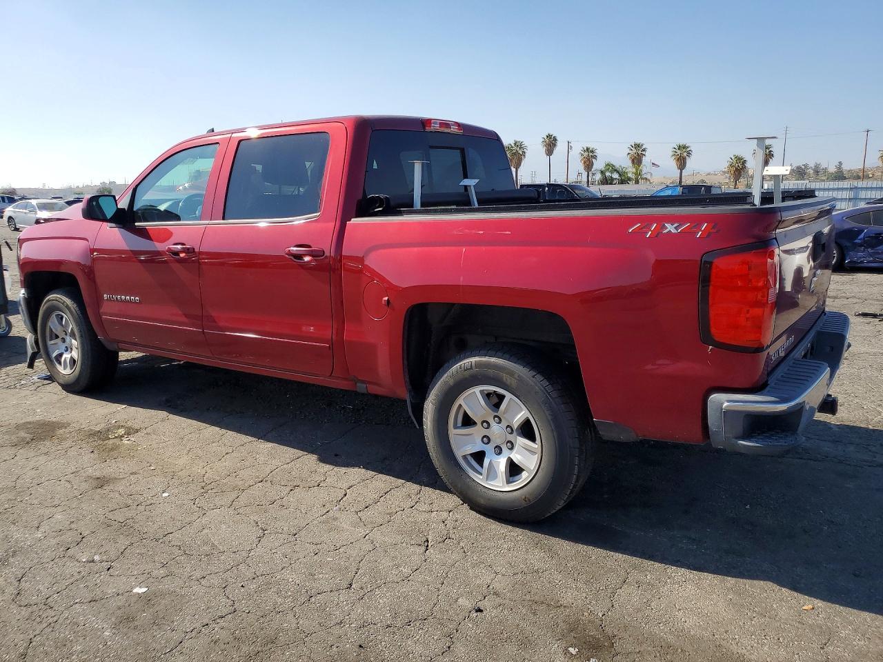 2018 Chevrolet Silverado K1500 Lt - Image 2