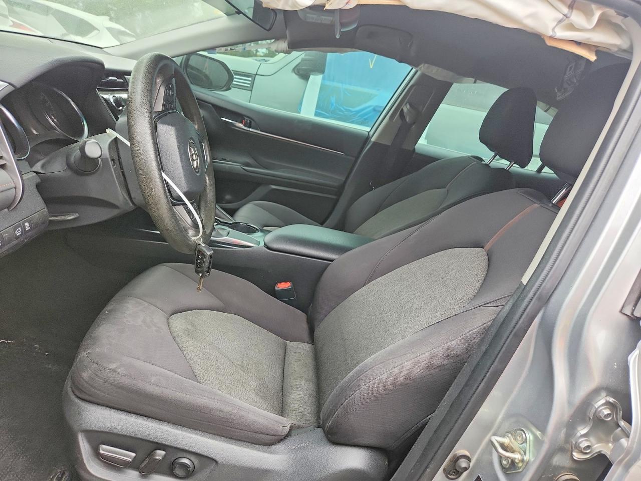 2020 Toyota Camry Le - Image 7