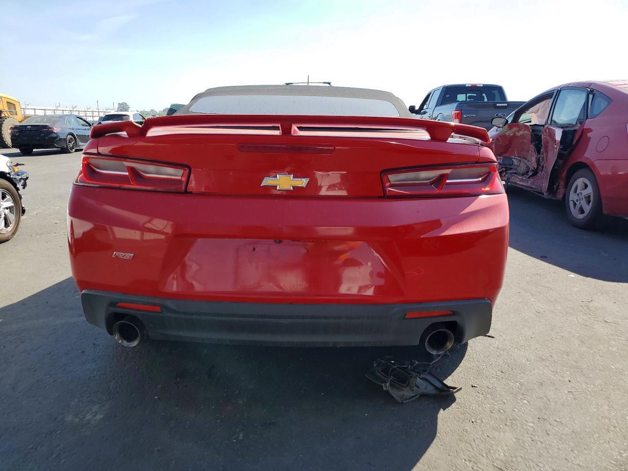 2018 Chevrolet Camaro - Фото 6