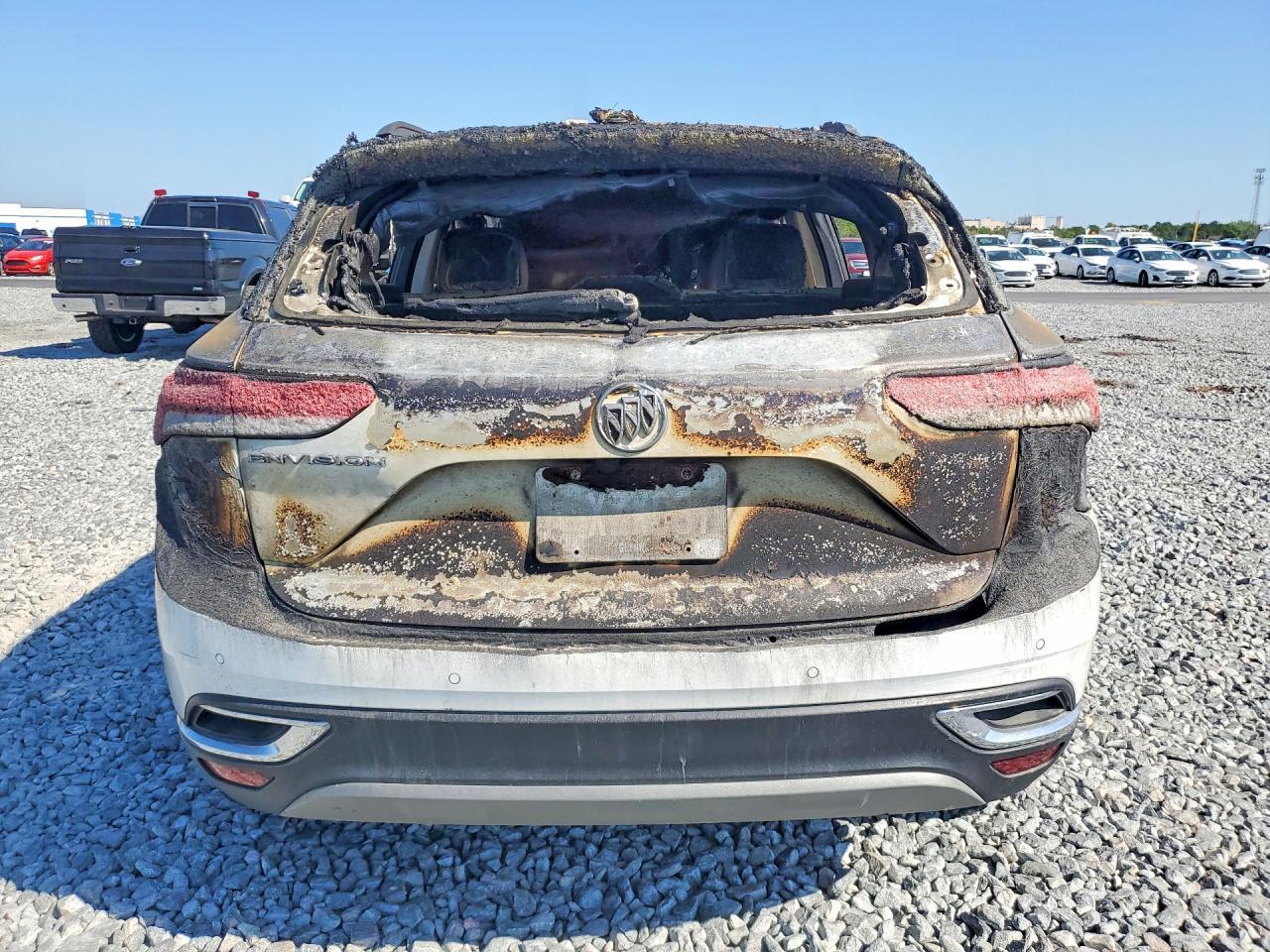 2021 Buick Envision Essence - Image 6
