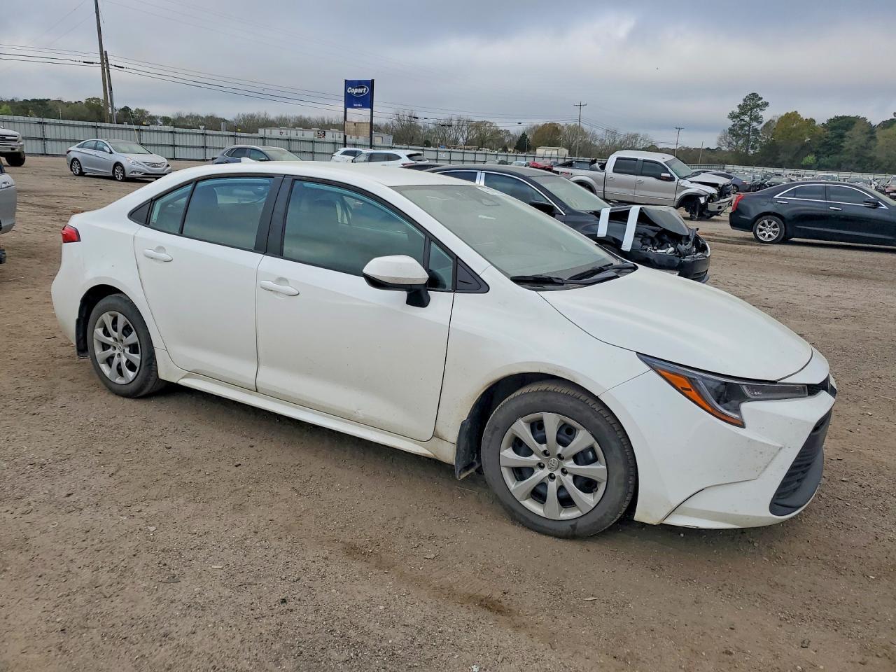 2025 Toyota Corolla Le - Фото 4