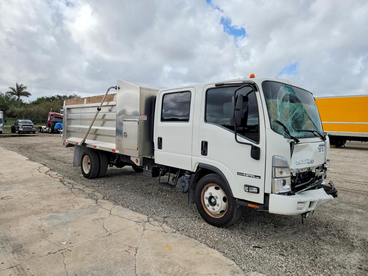 2024 Isuzu Npr Hd Dump Truck - Image 4