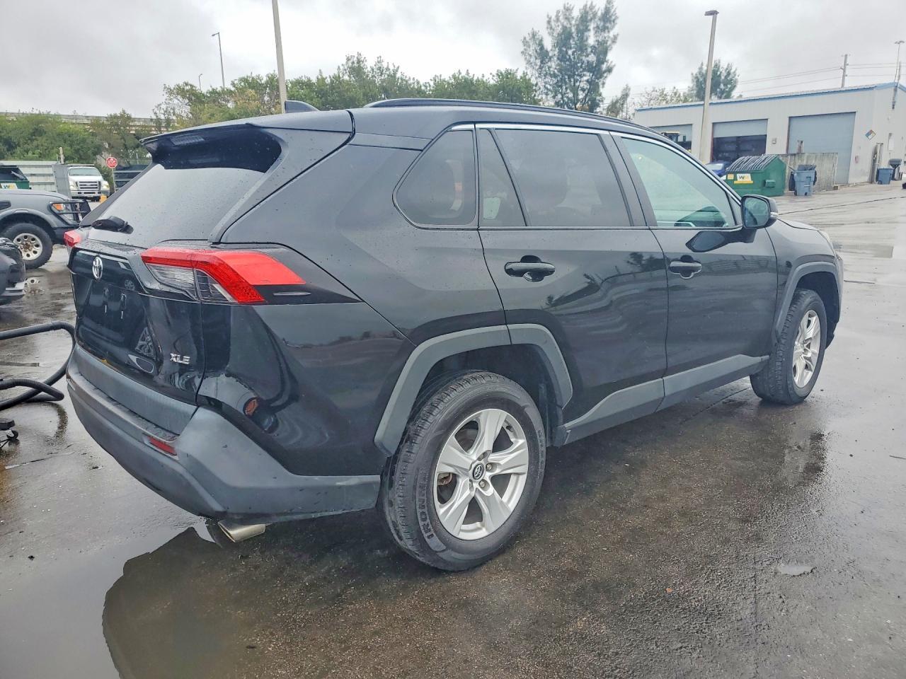 2020 Toyota Rav4 Xle - Фото 3