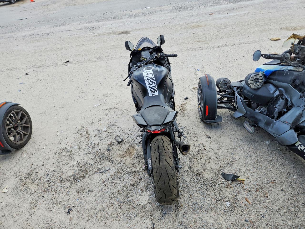 2025 Kawasaki Zx1002 L - Image 4