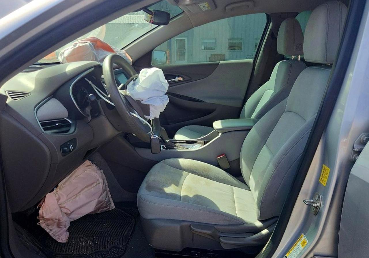 2017 Chevrolet Malibu Ls - Image 7
