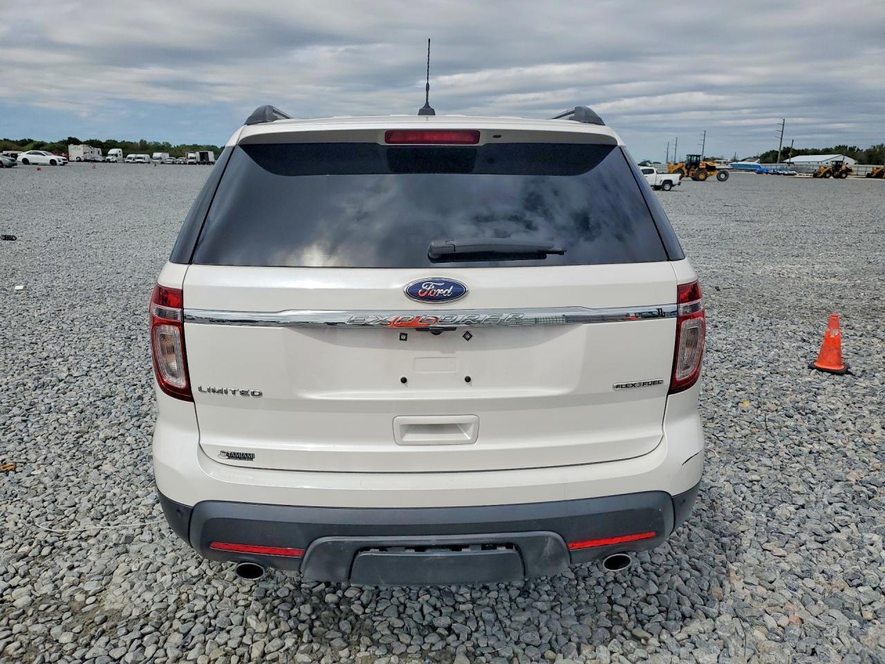 2015 Ford Explorer Limited - Фото 6