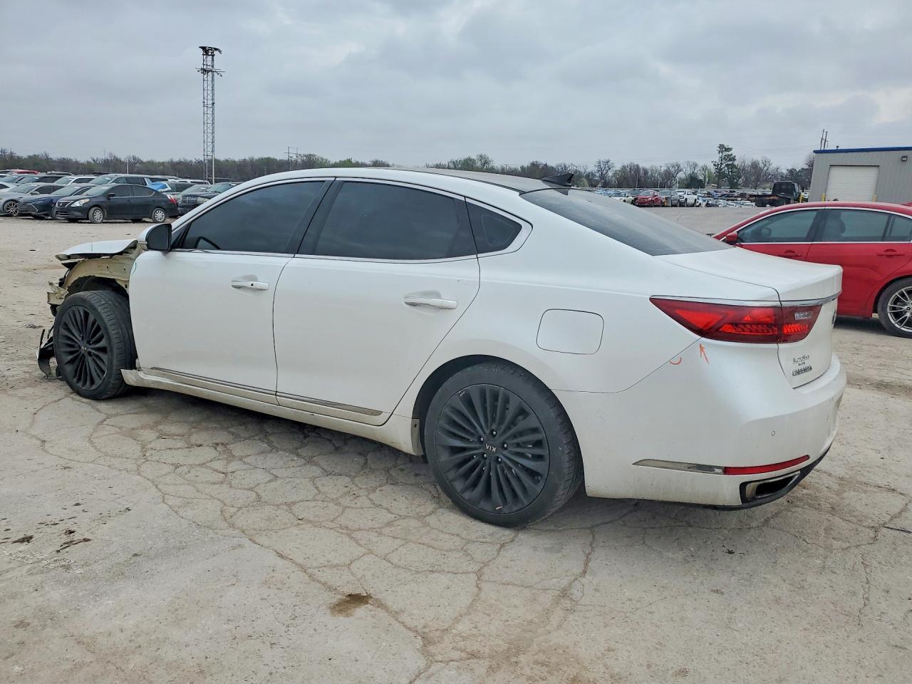 2018 Kia Cadenza Limited - Фото 2