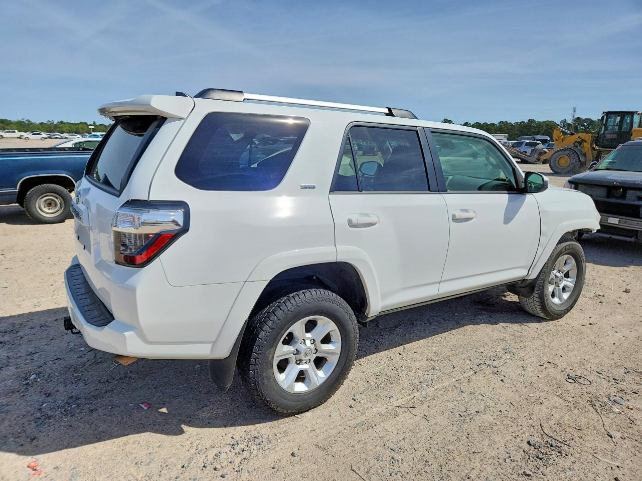 2024 Toyota 4Runner Sr5 - Image 3