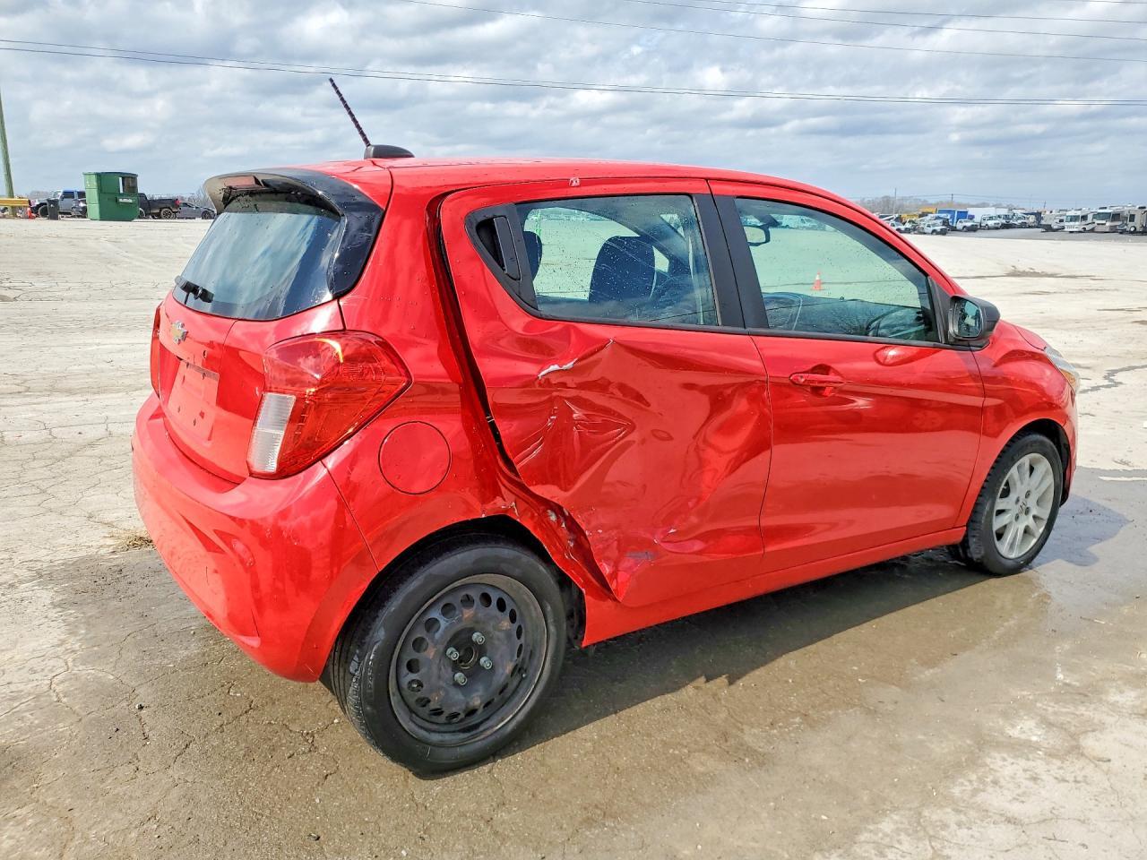 2018 Chevrolet Spark Ls - Фото 3
