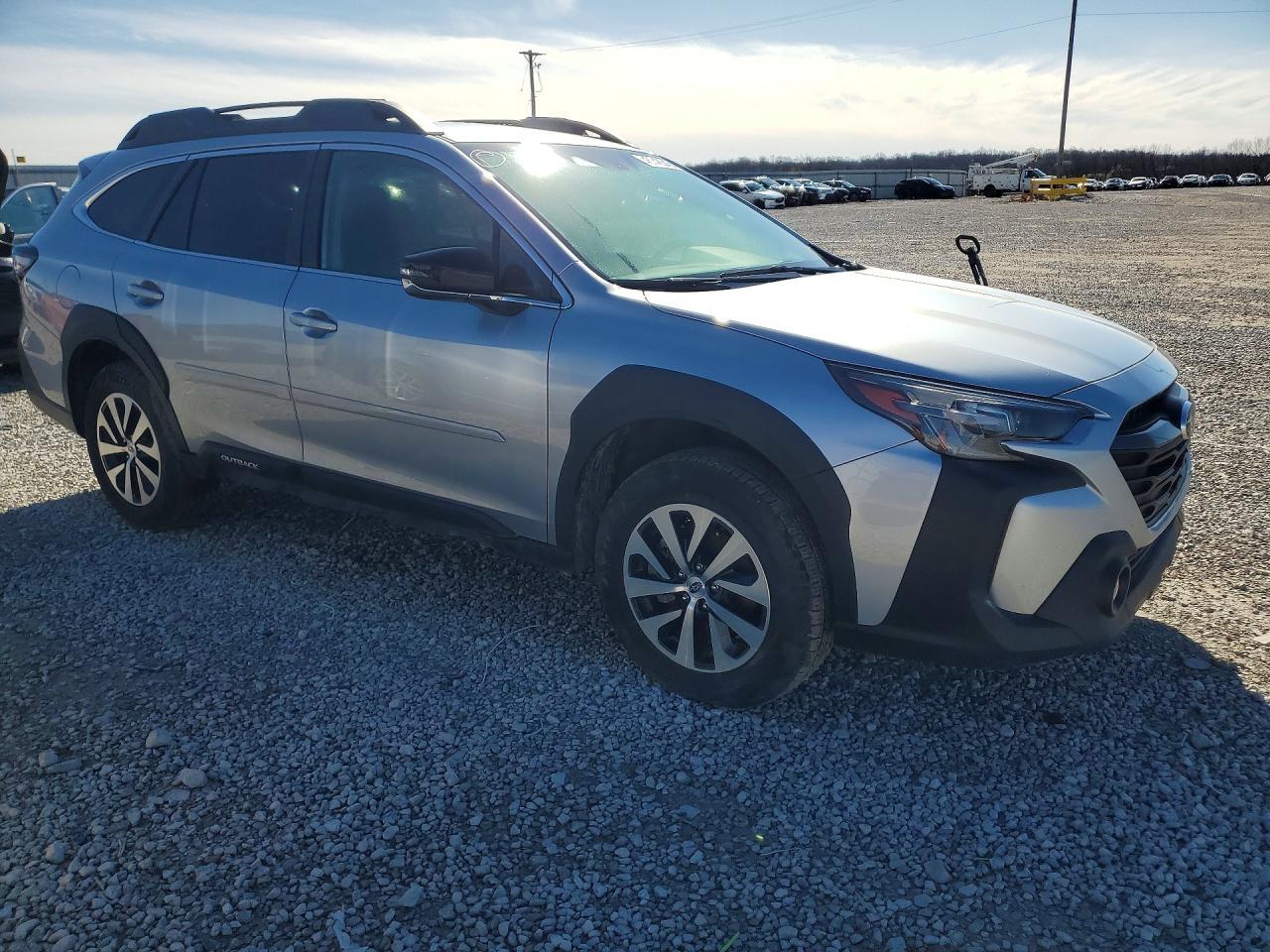 2024 Subaru Outback Premium - Image 4