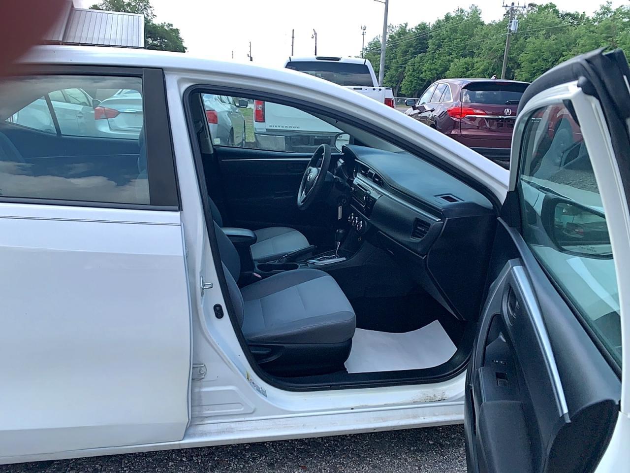 2014 Toyota Corolla L - Image 5