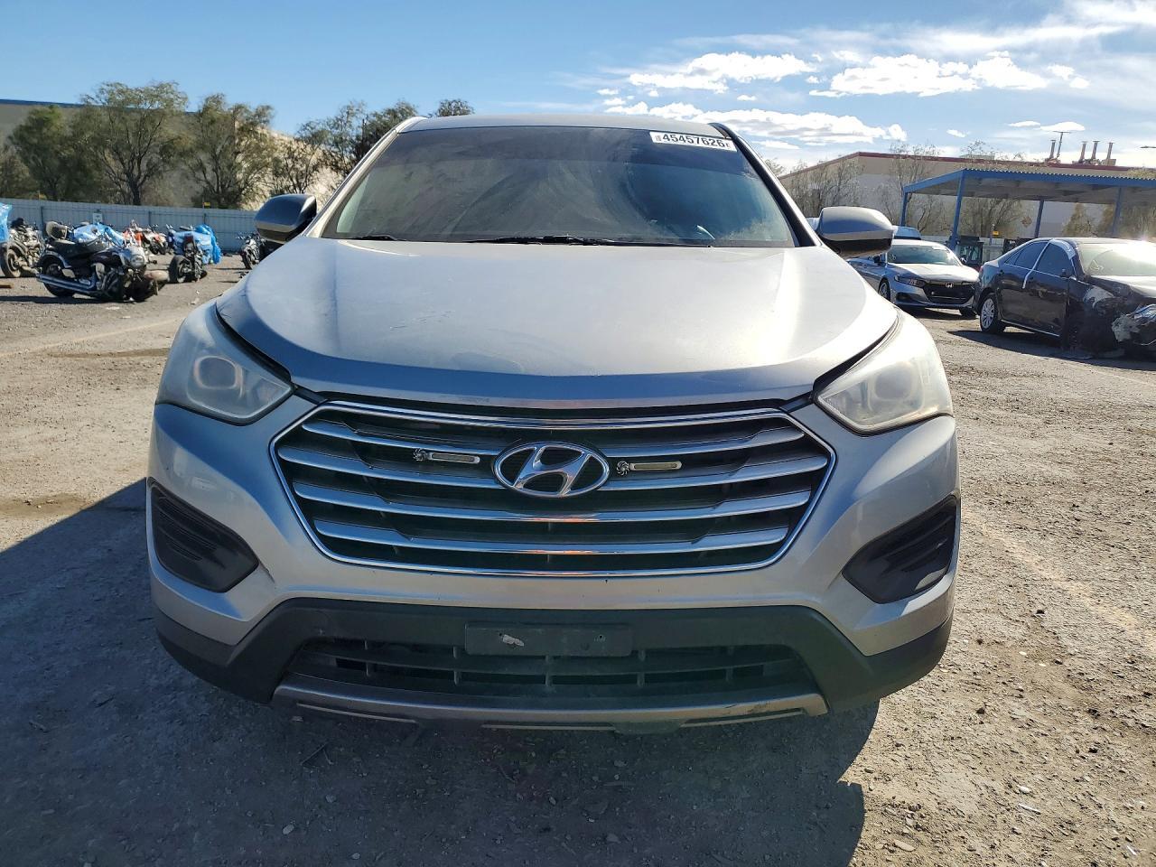 2013 Hyundai Santa Fe Gls - Image 5