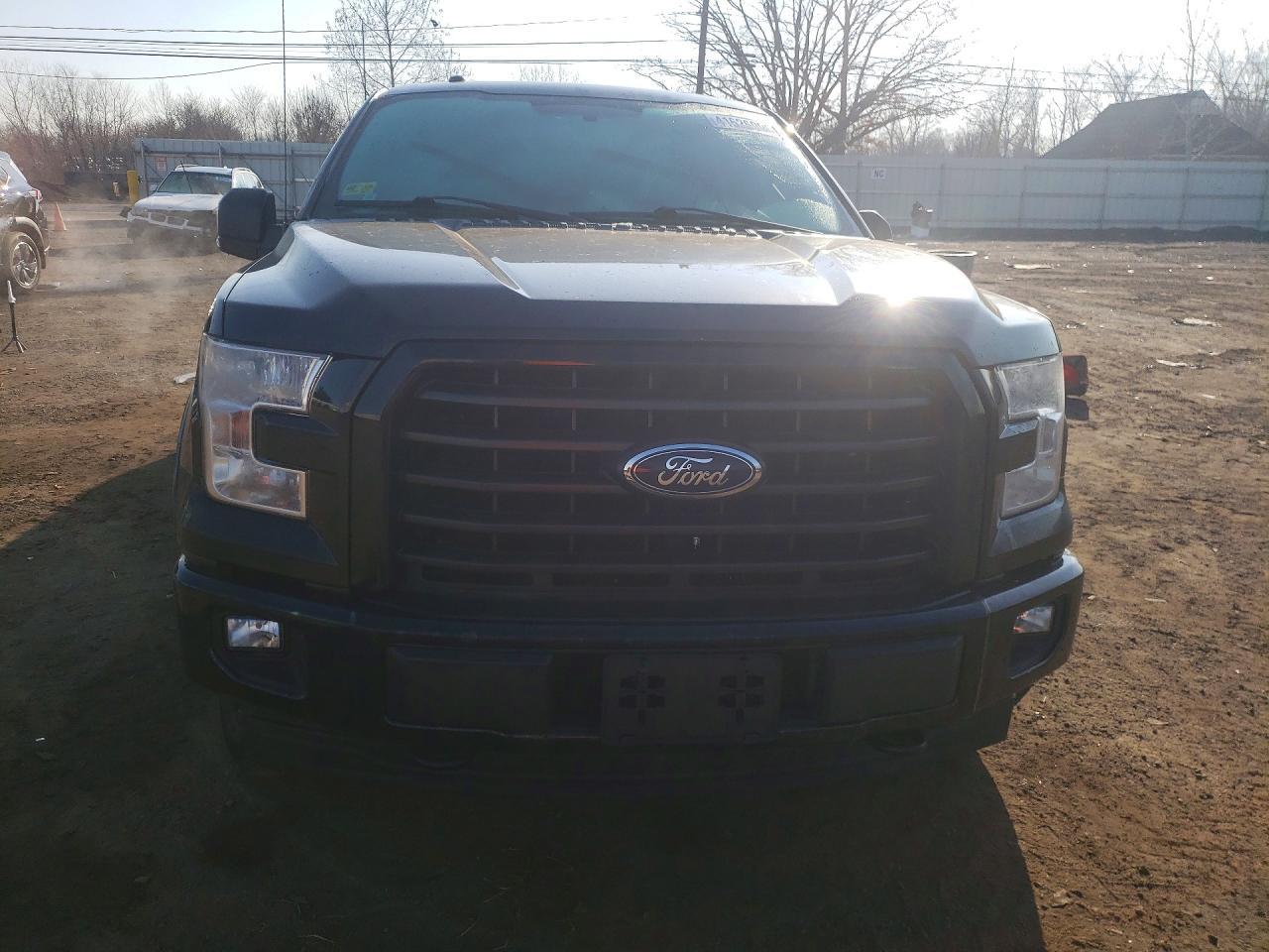 2017 Ford F150 Super Cab - Фото 5