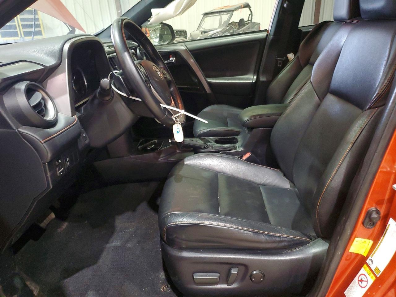 2016 Toyota Rav4 Se - Фото 7