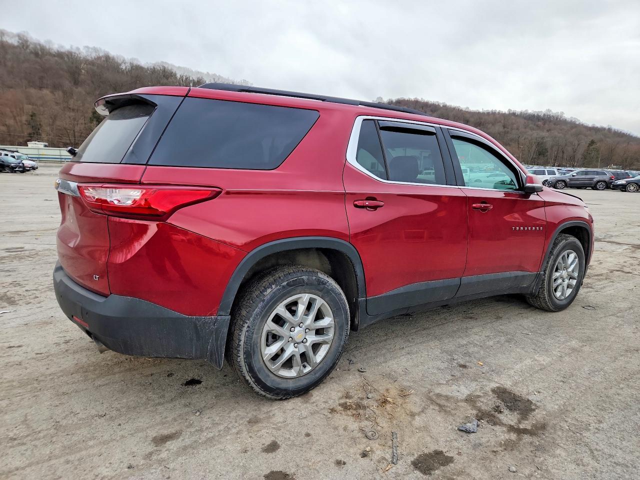 2021 Chevrolet Traverse - Фото 3
