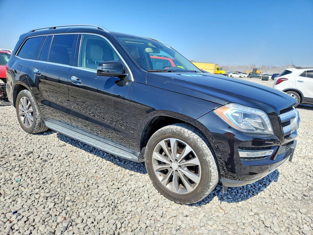 2015 Mercedes-Benz Gl 450 4Matic - Image 4