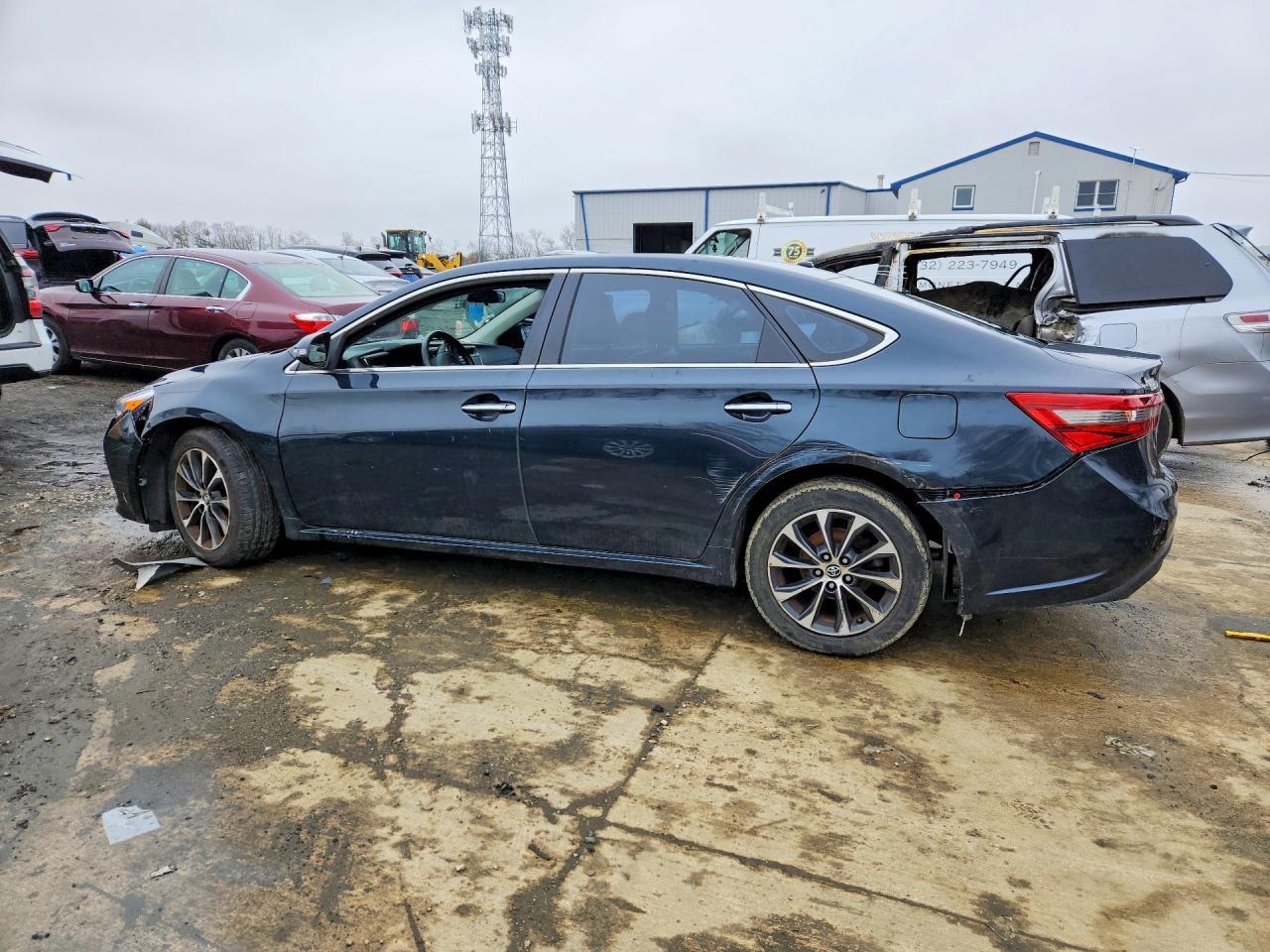 2016 Toyota Avalon Xle - Фото 2