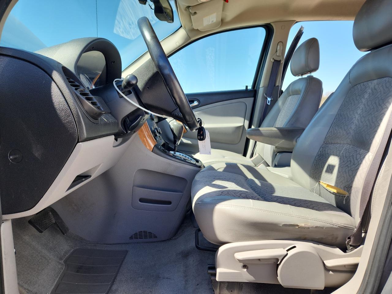 2006 Saturn Vue - Image 7