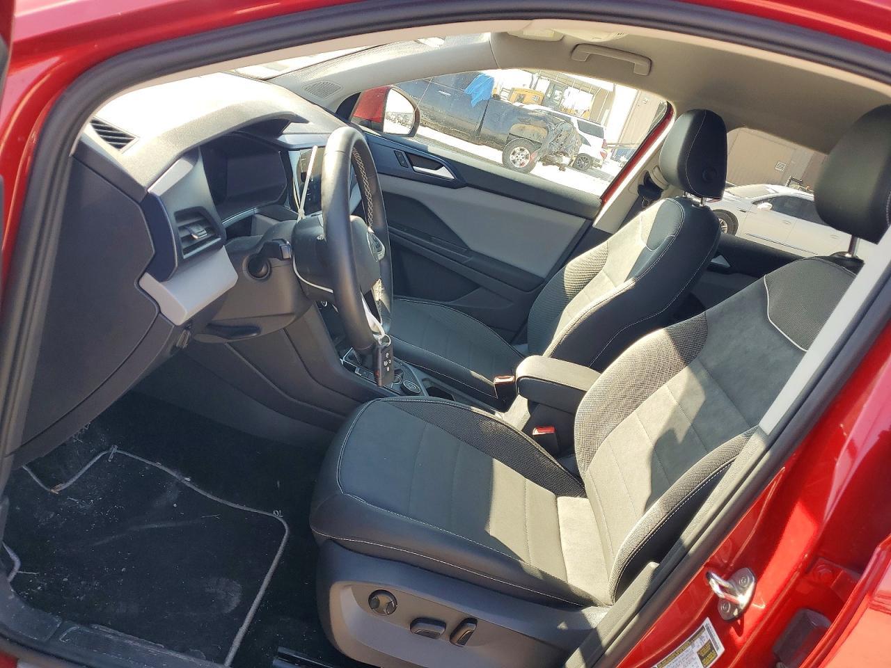 2023 Volkswagen Taos Se - Image 7
