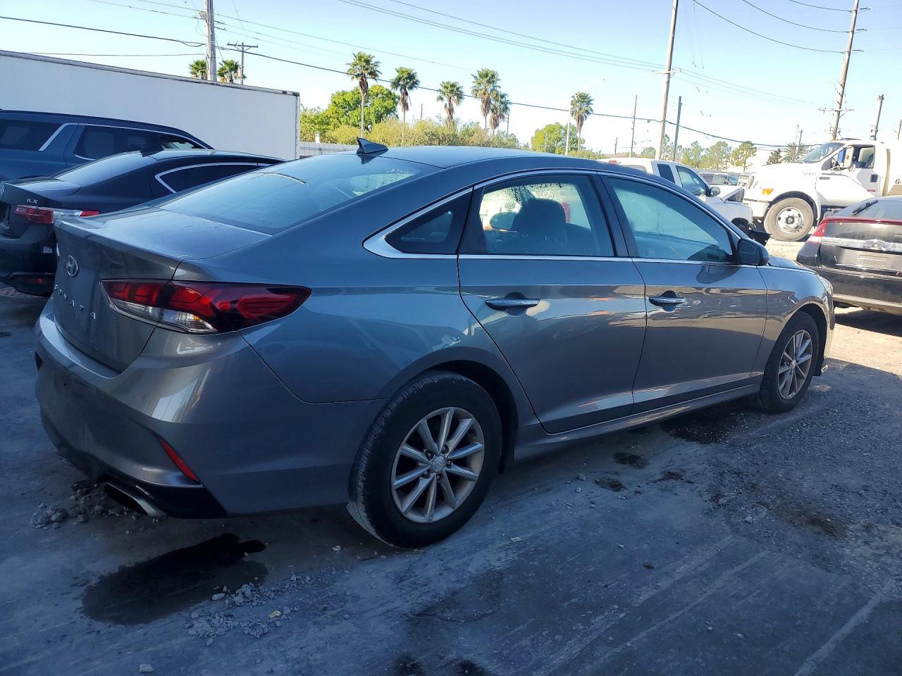 2019 Hyundai Sonata Se - Фото 3