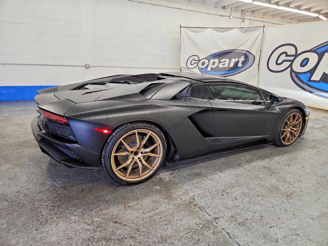 2018 Lamborghini Aventador S - Фото 3