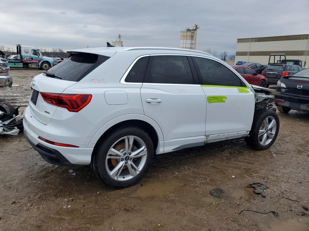2023 Audi Q3 Premium S Line 45 - Фото 3