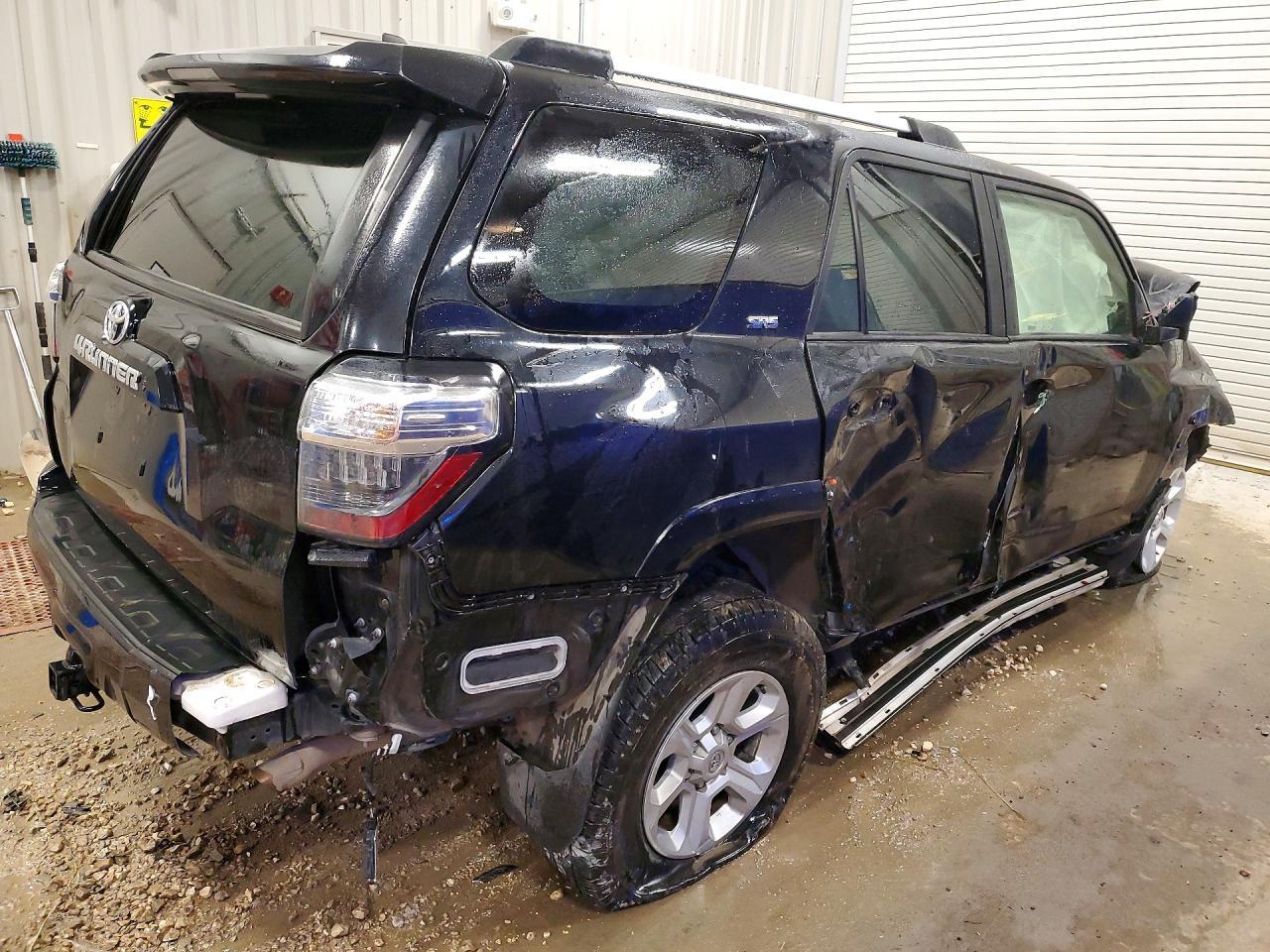 2022 Toyota 4Runner - Image 3