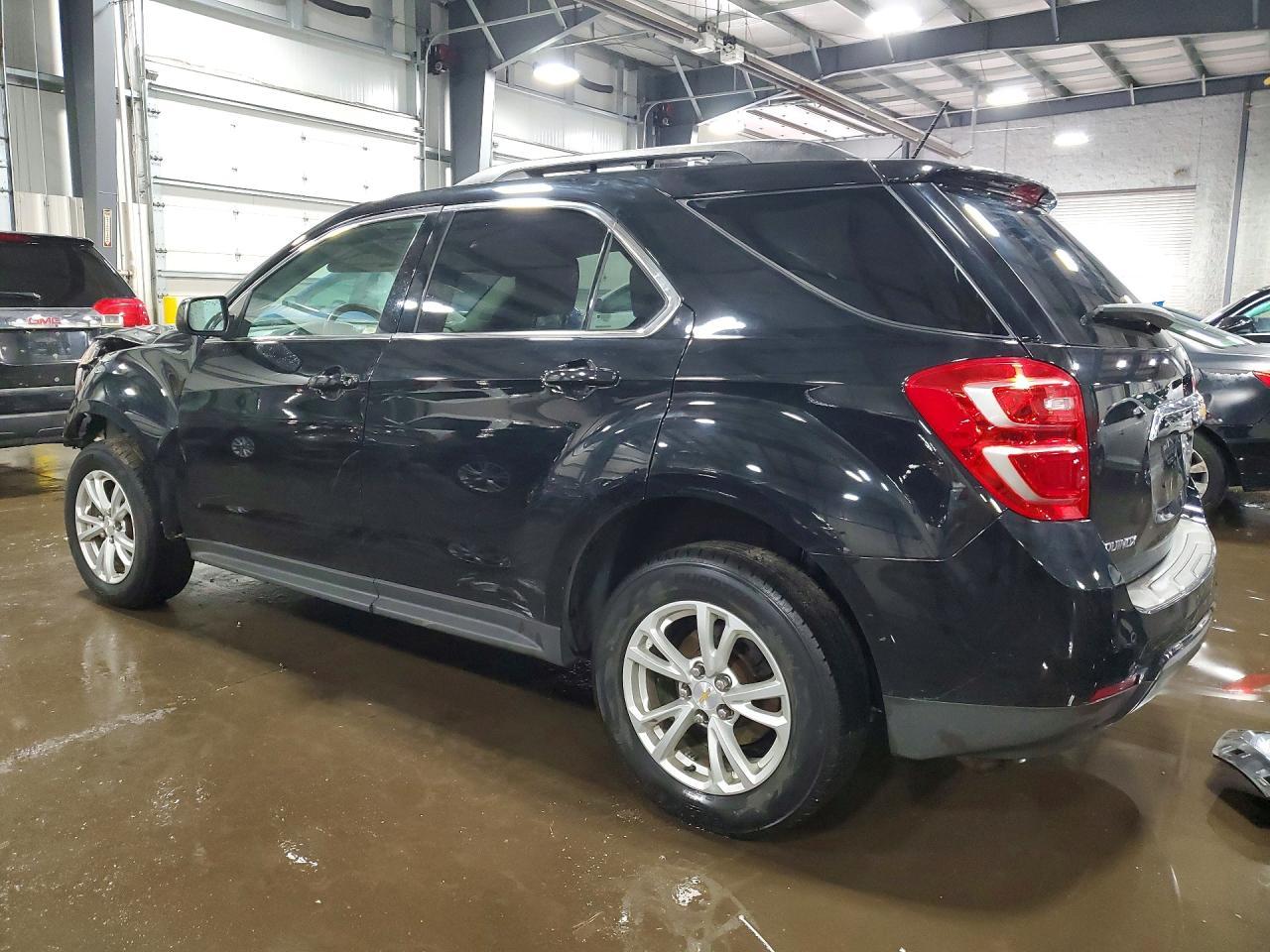 2017 Chevrolet Equinox Lt - Image 2