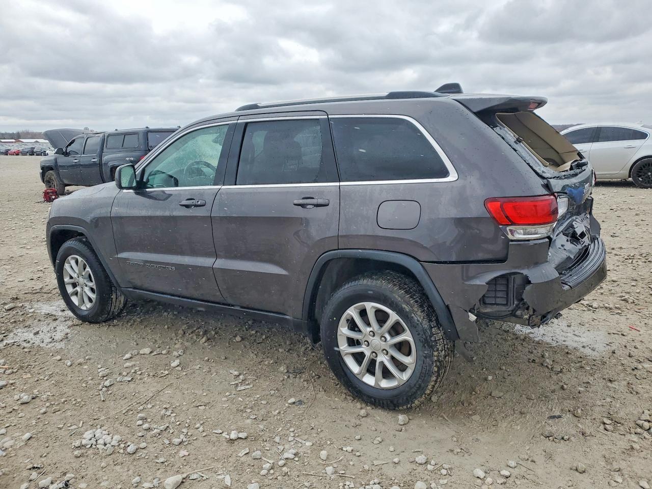 2021 Jeep Grand Cherokee Laredo - Image 2